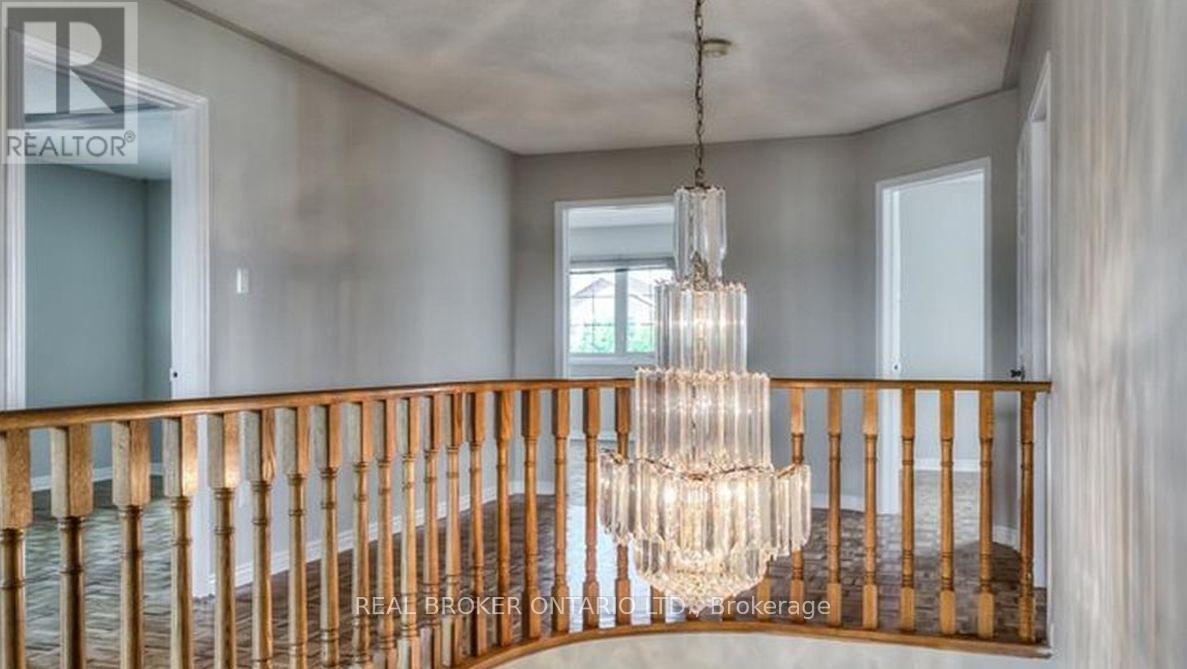 27 Alicewood Drive, Markham, Ontario  L3S 3E3 - Photo 14 - N12971288