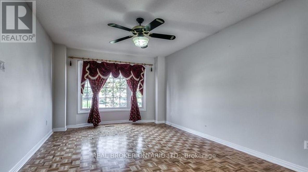 27 Alicewood Drive, Markham, Ontario  L3S 3E3 - Photo 6 - N12971288