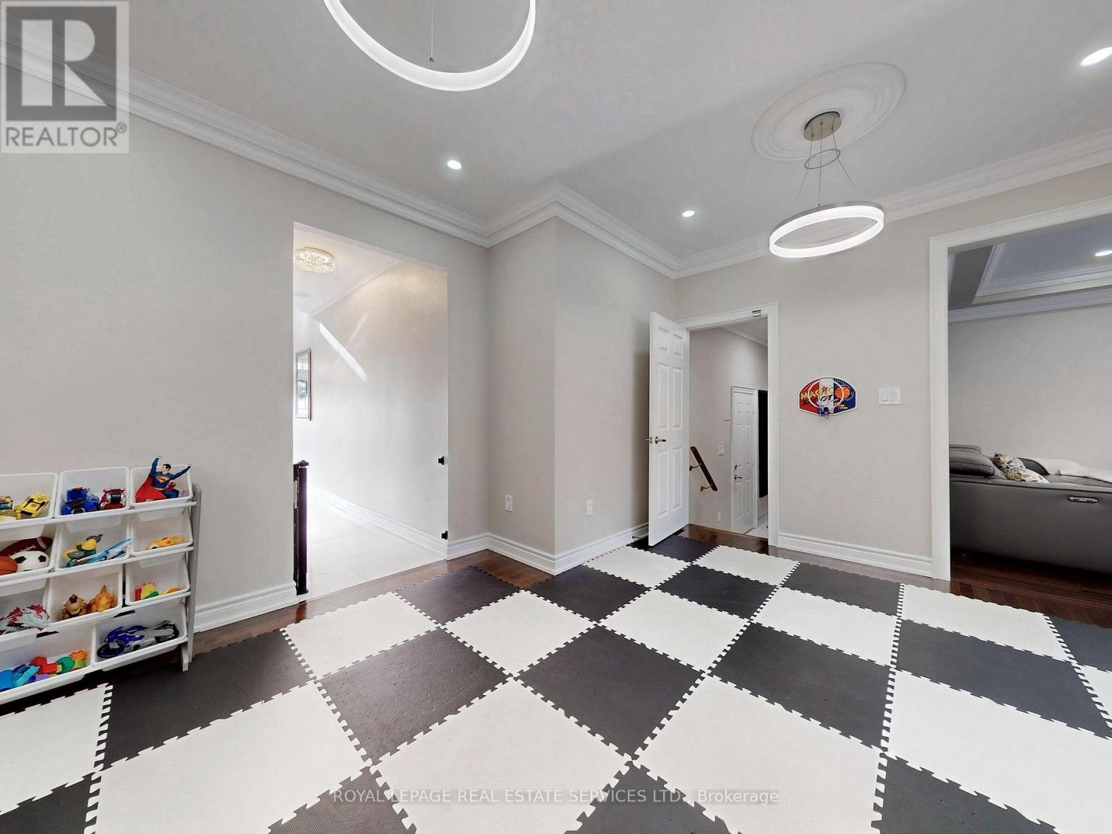 1158 Atkins Drive, Newmarket, Ontario  L3X 0A6 - Photo 14 - N12971298