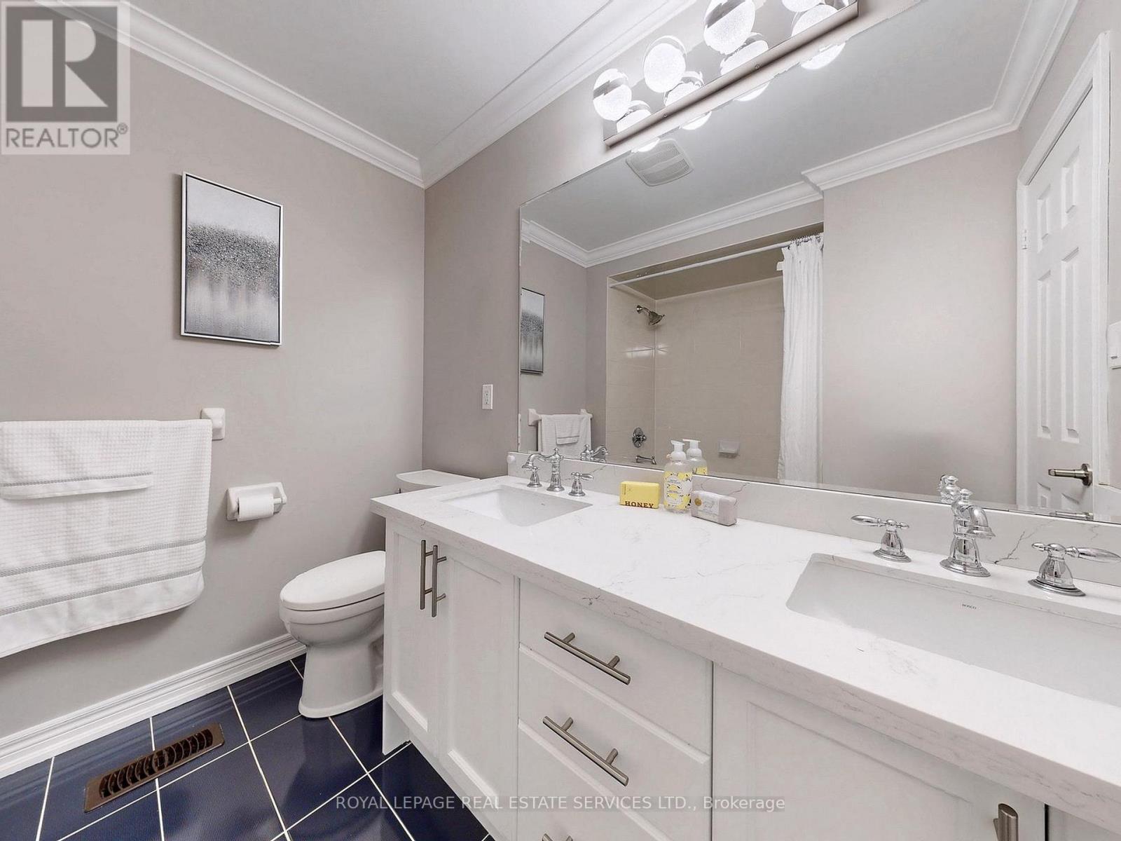 1158 Atkins Drive, Newmarket, Ontario  L3X 0A6 - Photo 32 - N12971298