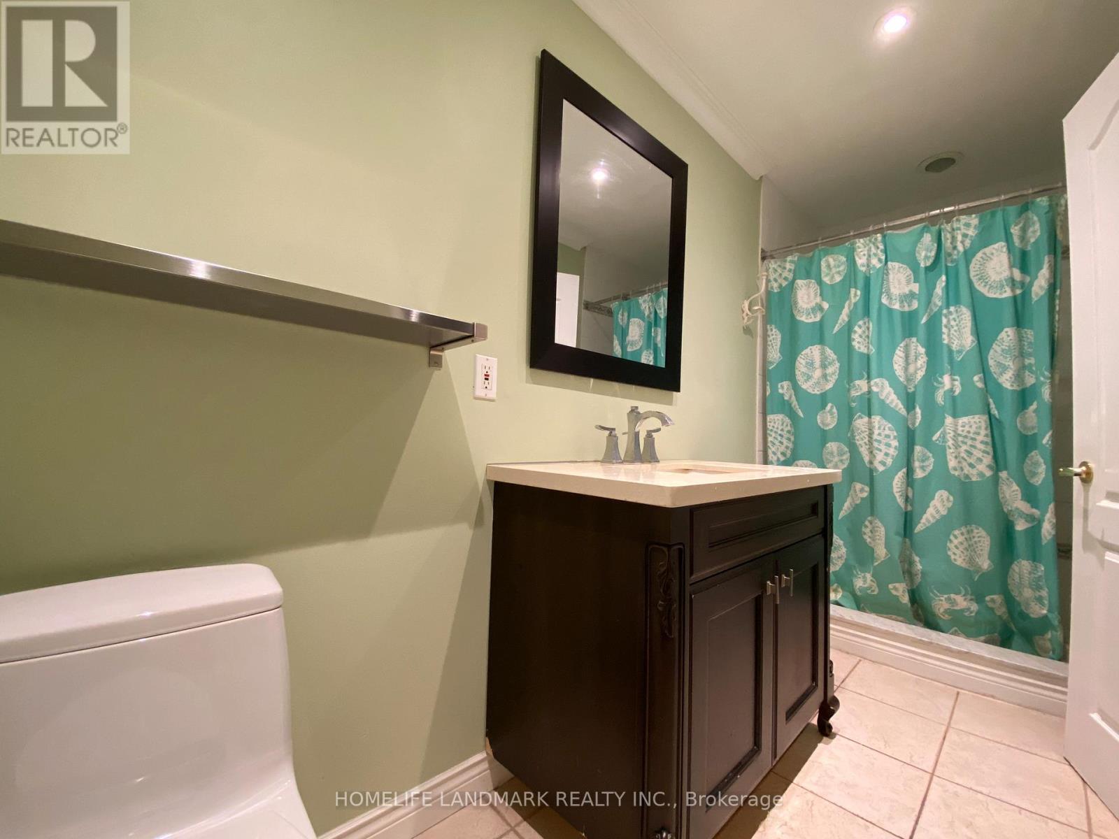 Main+bsmt - 1 Christman Court, Markham, Ontario  L3P 3C7 - Photo 5 - N12971312