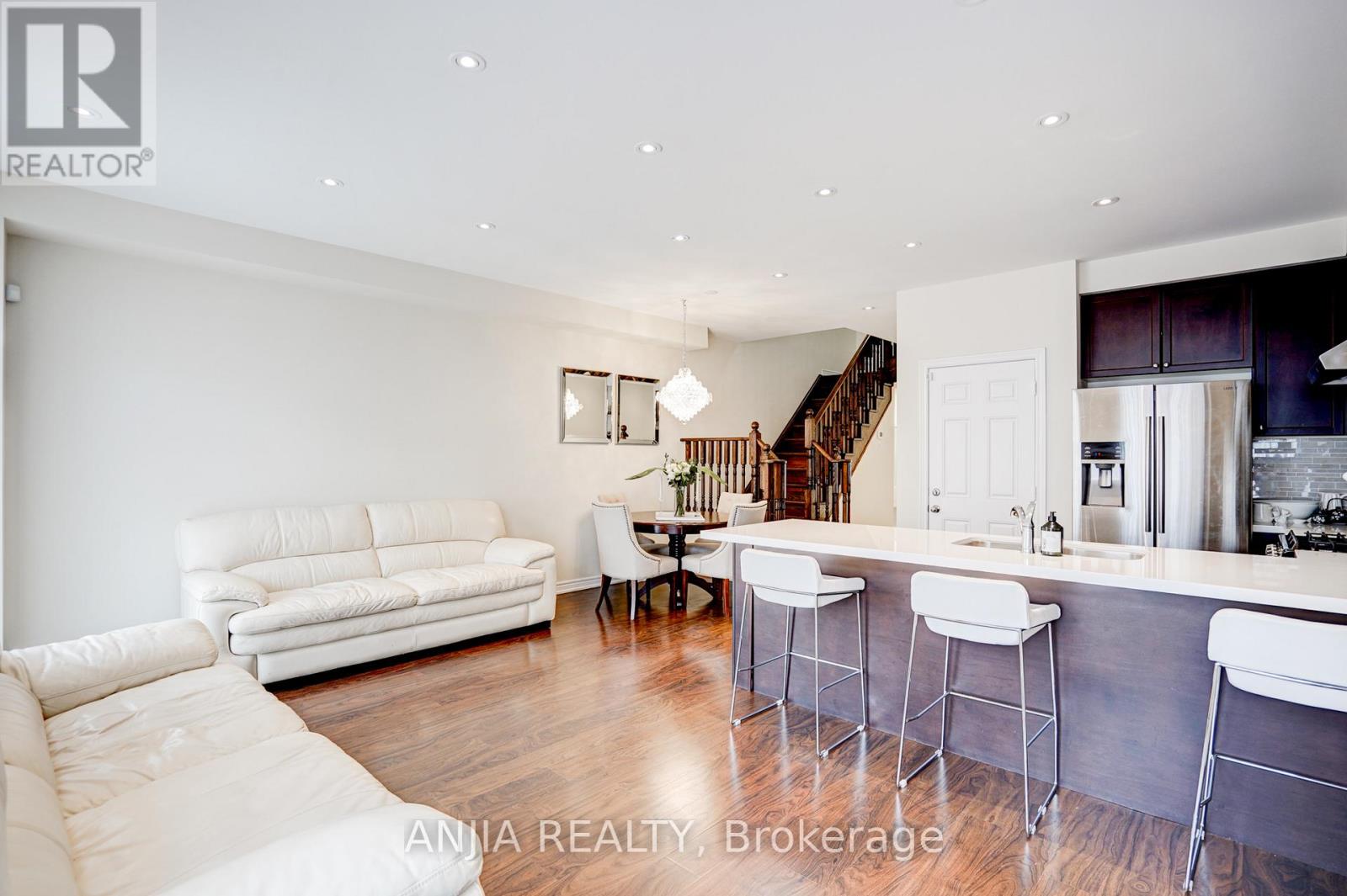 25 Collier Crescent, Markham, Ontario  L6E 0T2 - Photo 12 - N12971382