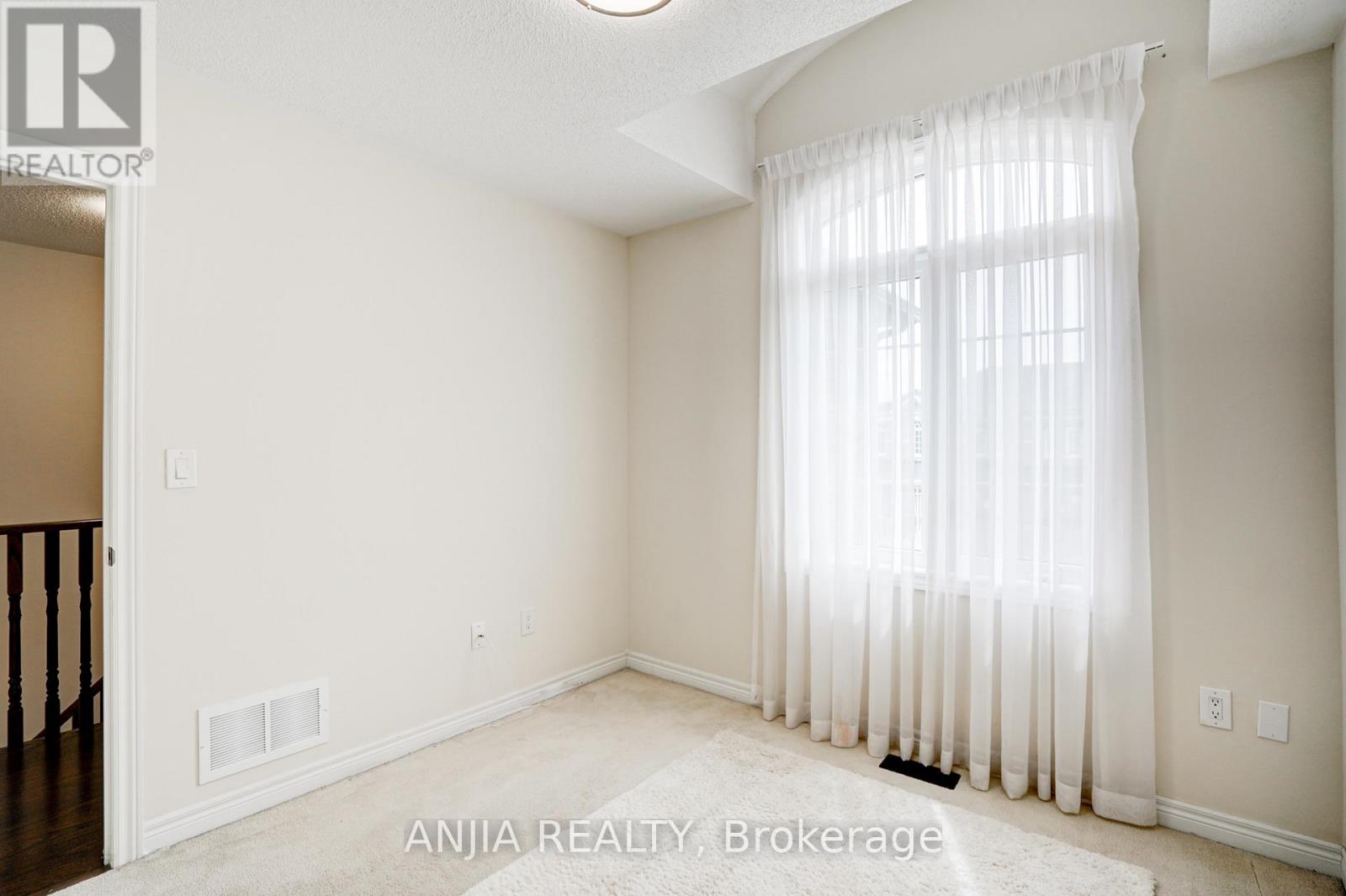 25 Collier Crescent, Markham, Ontario  L6E 0T2 - Photo 19 - N12971382