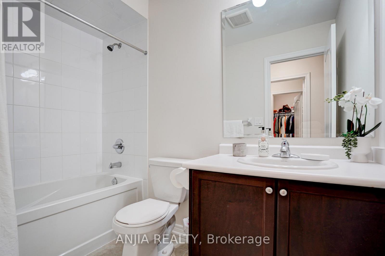 25 Collier Crescent, Markham, Ontario  L6E 0T2 - Photo 20 - N12971382