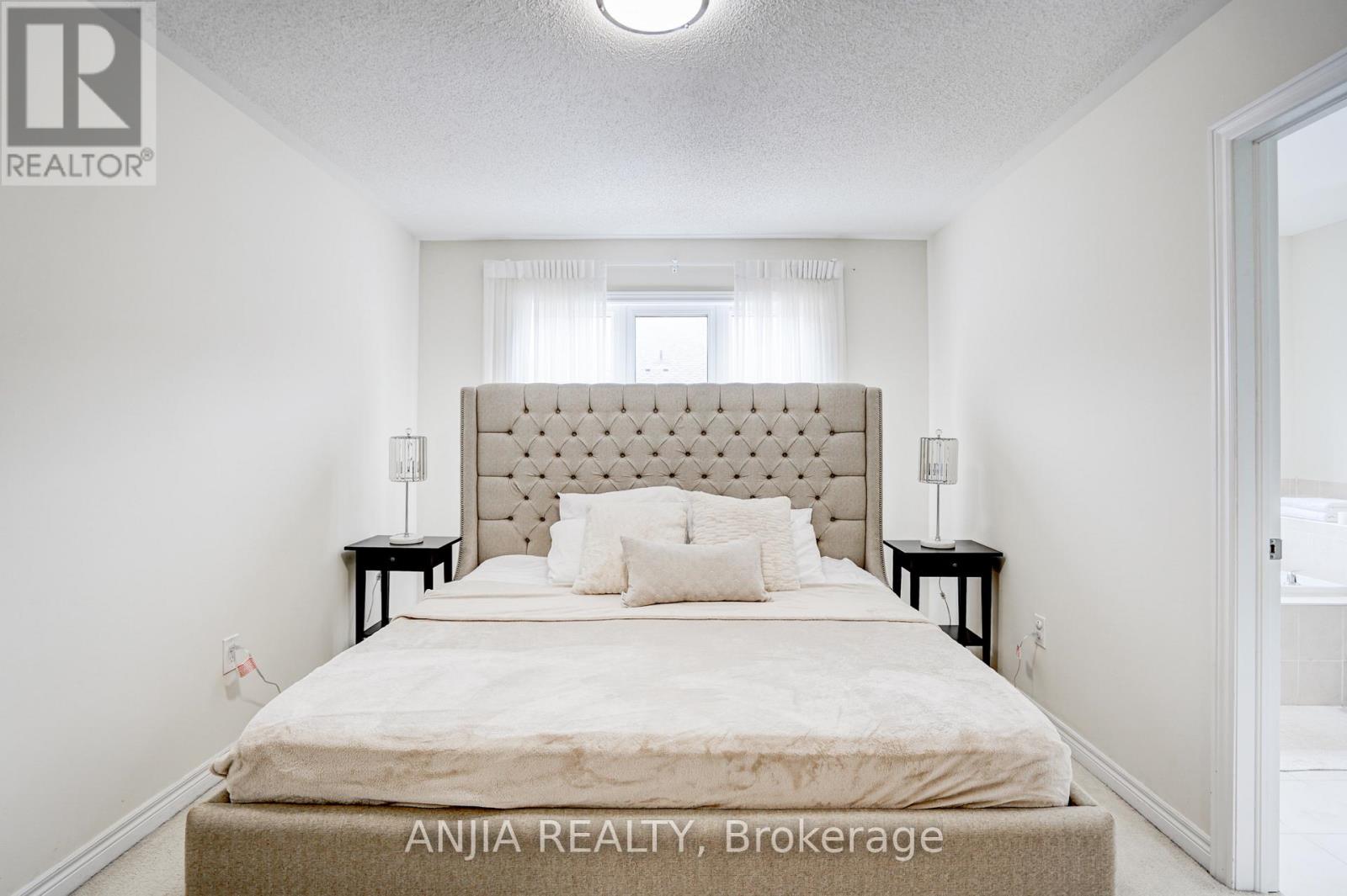 25 Collier Crescent, Markham, Ontario  L6E 0T2 - Photo 22 - N12971382