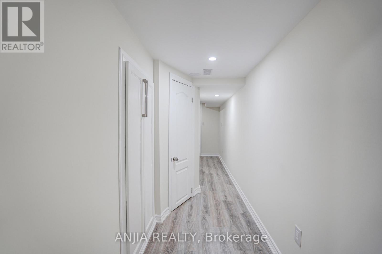 25 Collier Crescent, Markham, Ontario  L6E 0T2 - Photo 30 - N12971382