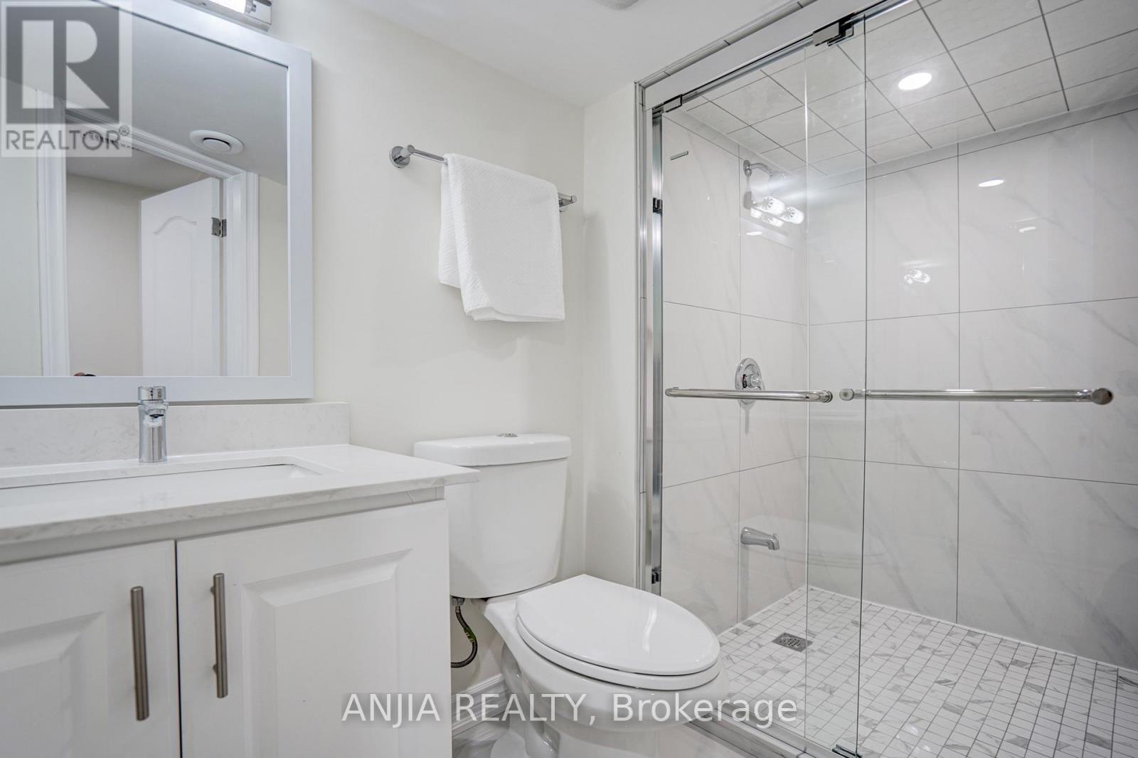 25 Collier Crescent, Markham, Ontario  L6E 0T2 - Photo 31 - N12971382