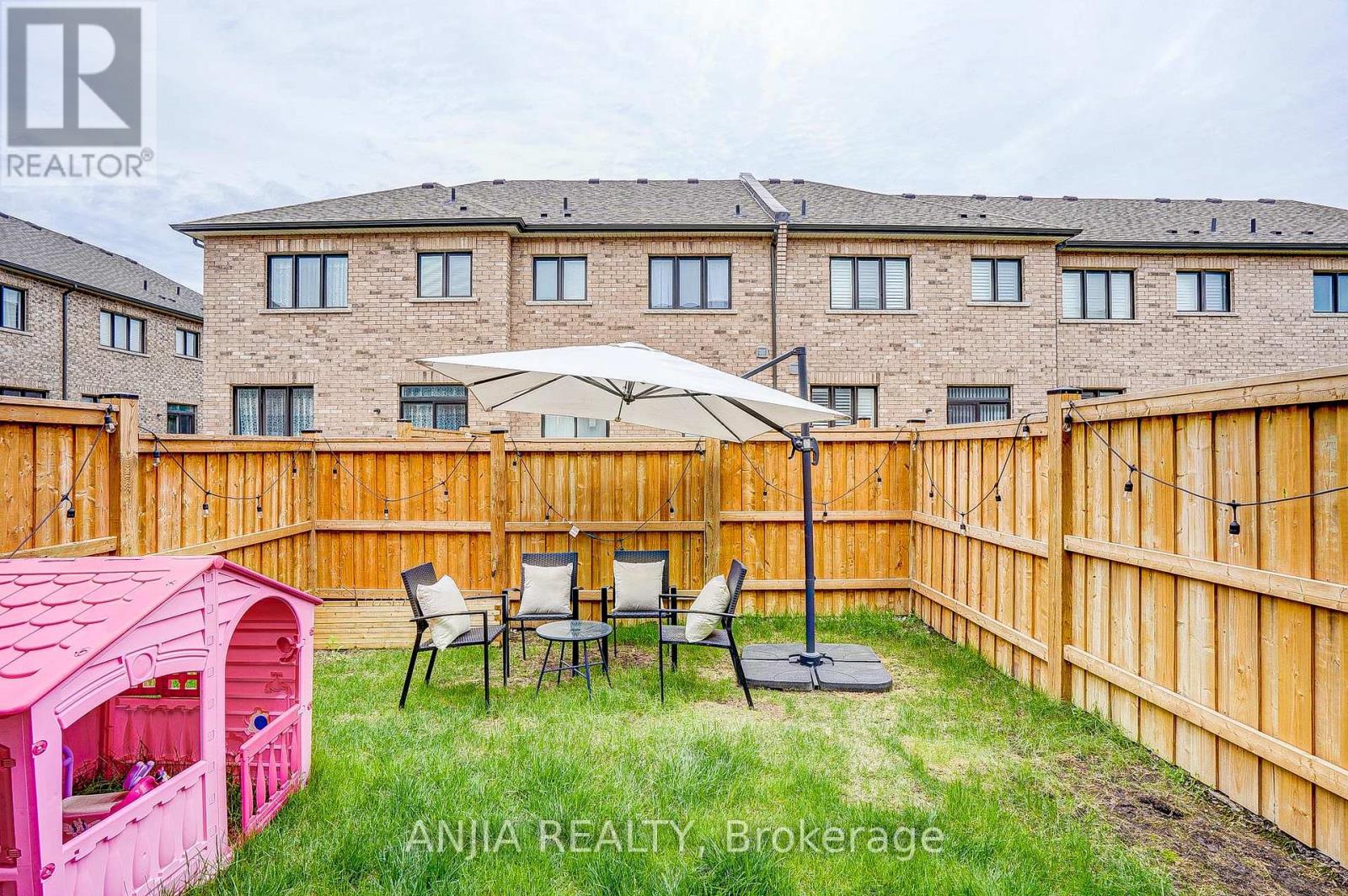 25 Collier Crescent, Markham, Ontario  L6E 0T2 - Photo 38 - N12971382