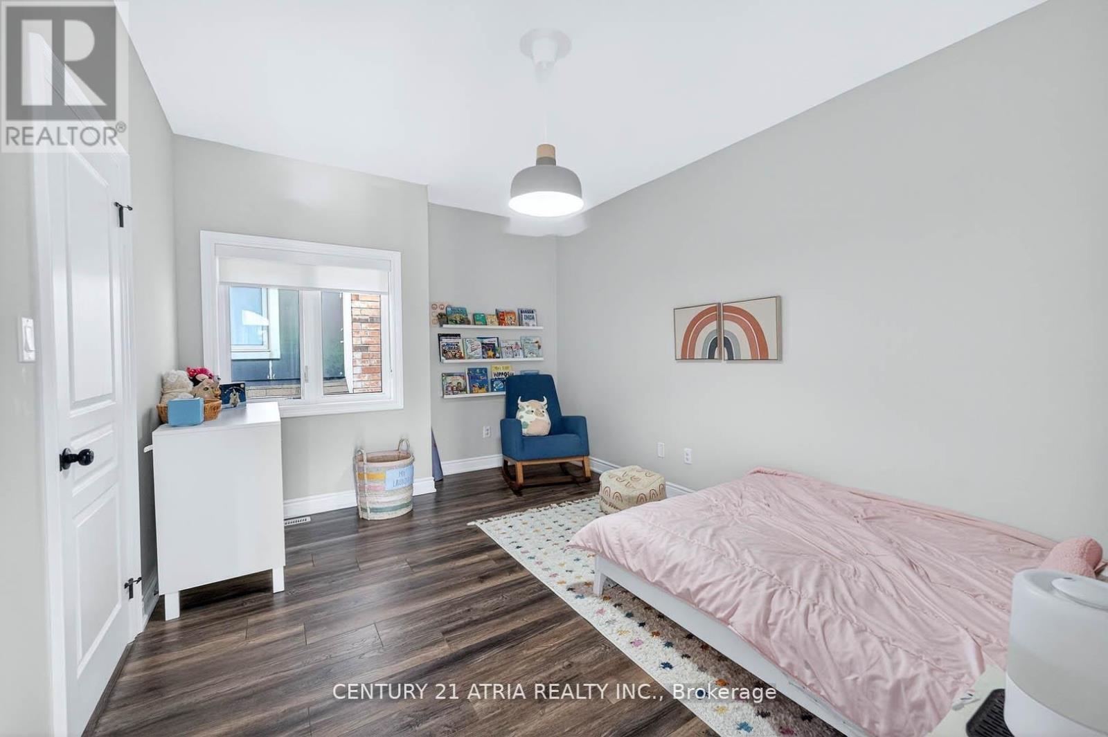 29 Rothwell Street, Aurora, Ontario  L4G 0V6 - Photo 19 - N12971394