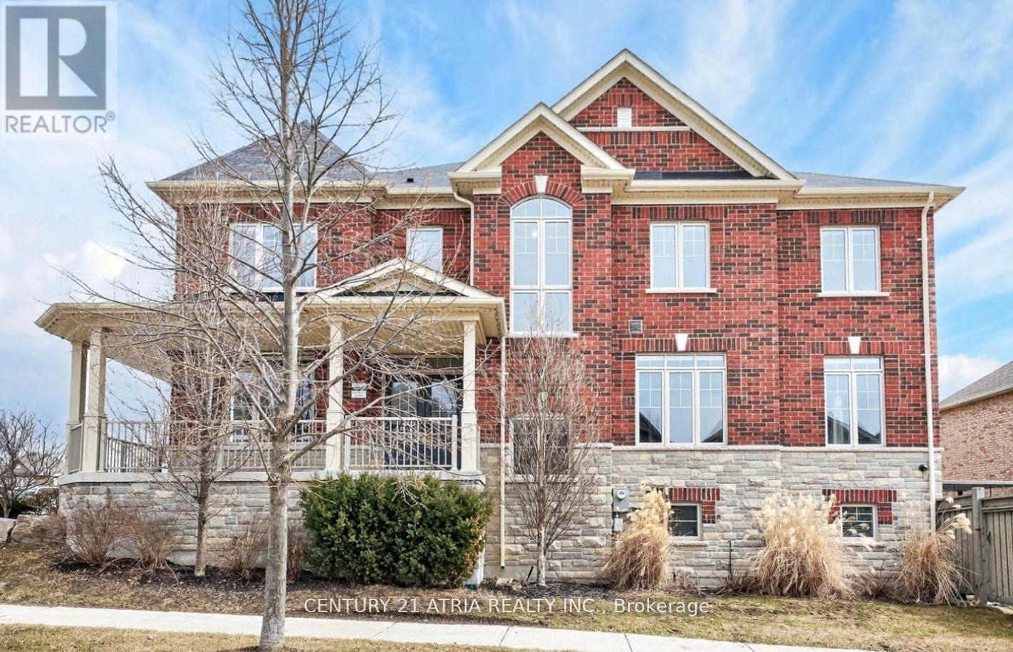 29 Rothwell Street, Aurora, Ontario  L4G 0V6 - Photo 2 - N12971394