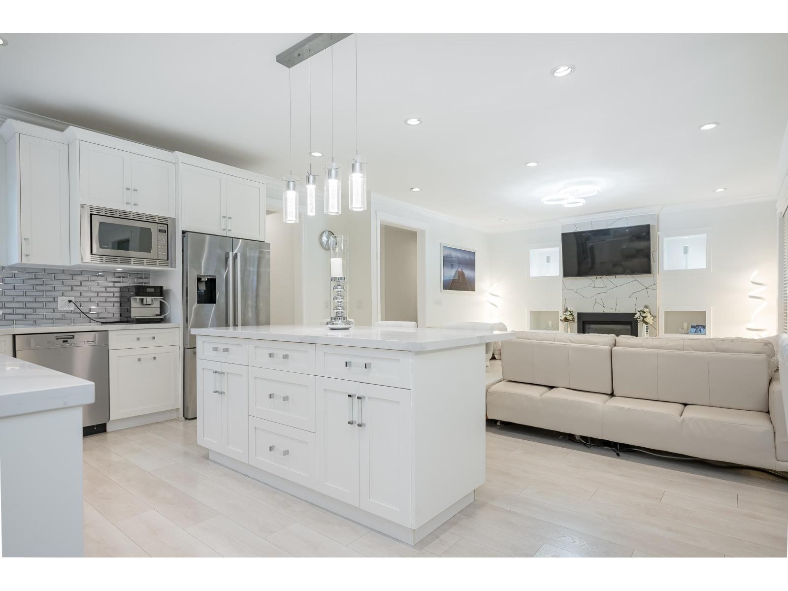 17447 0a Avenue, Surrey, British Columbia  V3S 9P3 - Photo 12 - R3108140