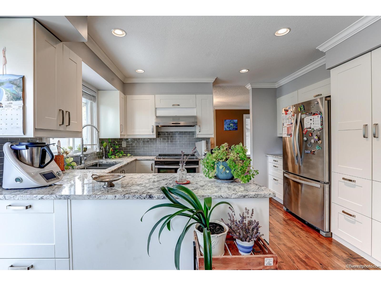 2064 156a Street, Surrey, British Columbia  V4A 6S3 - Photo 11 - R3106993