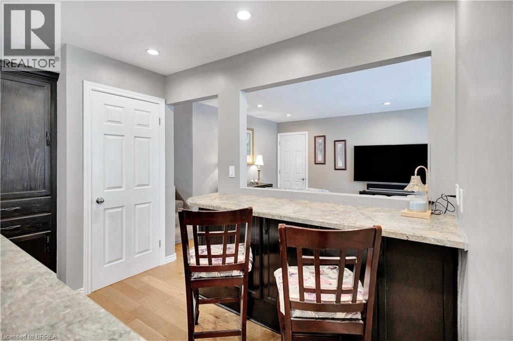 170 Paris Road, Brantford, Ontario  N3R 6M4 - Photo 9 - 40816347