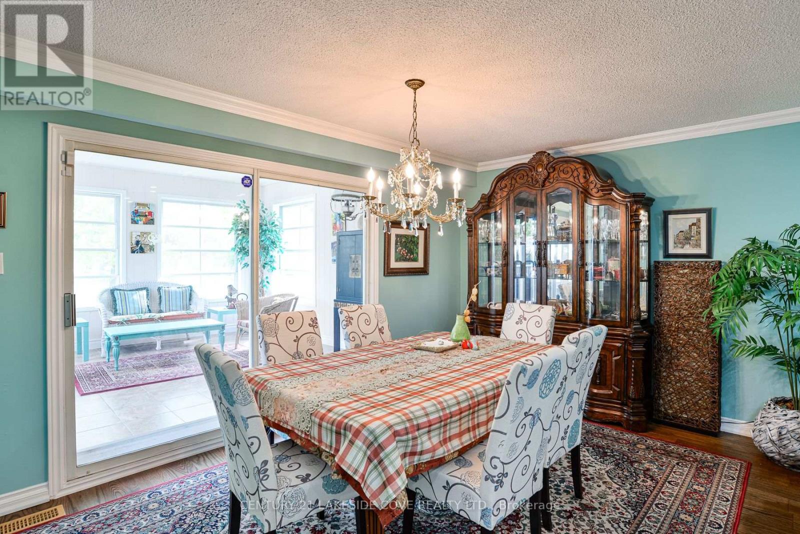 9 Pinetree Court, Ramara, Ontario  L0K 1B0 - Photo 11 - S12863598