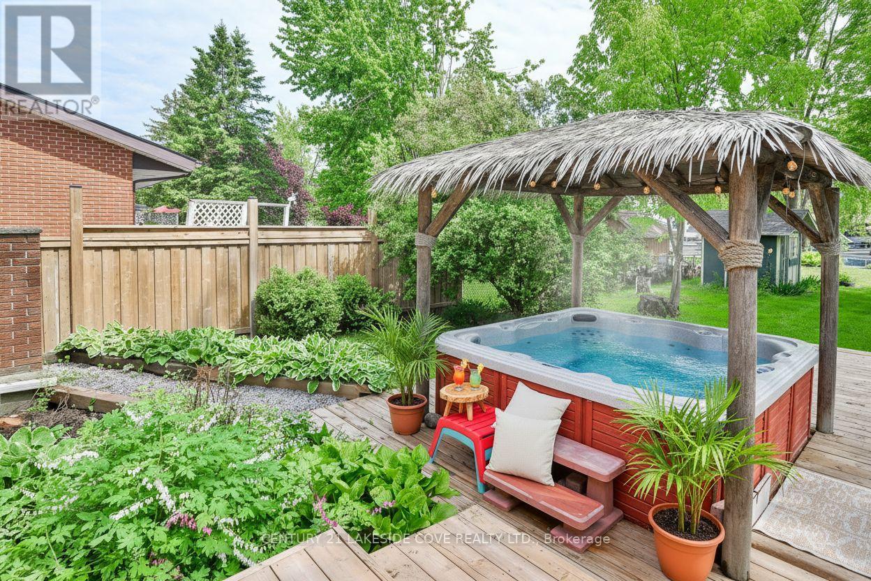 9 Pinetree Court, Ramara, Ontario  L0K 1B0 - Photo 24 - S12863598