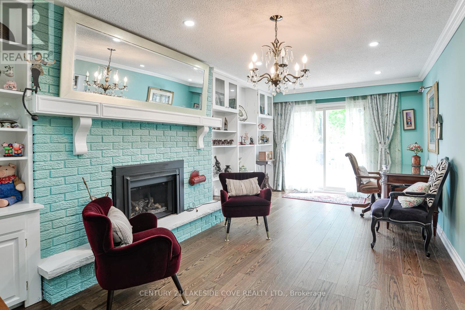 9 Pinetree Court, Ramara, Ontario  L0K 1B0 - Photo 6 - S12863598