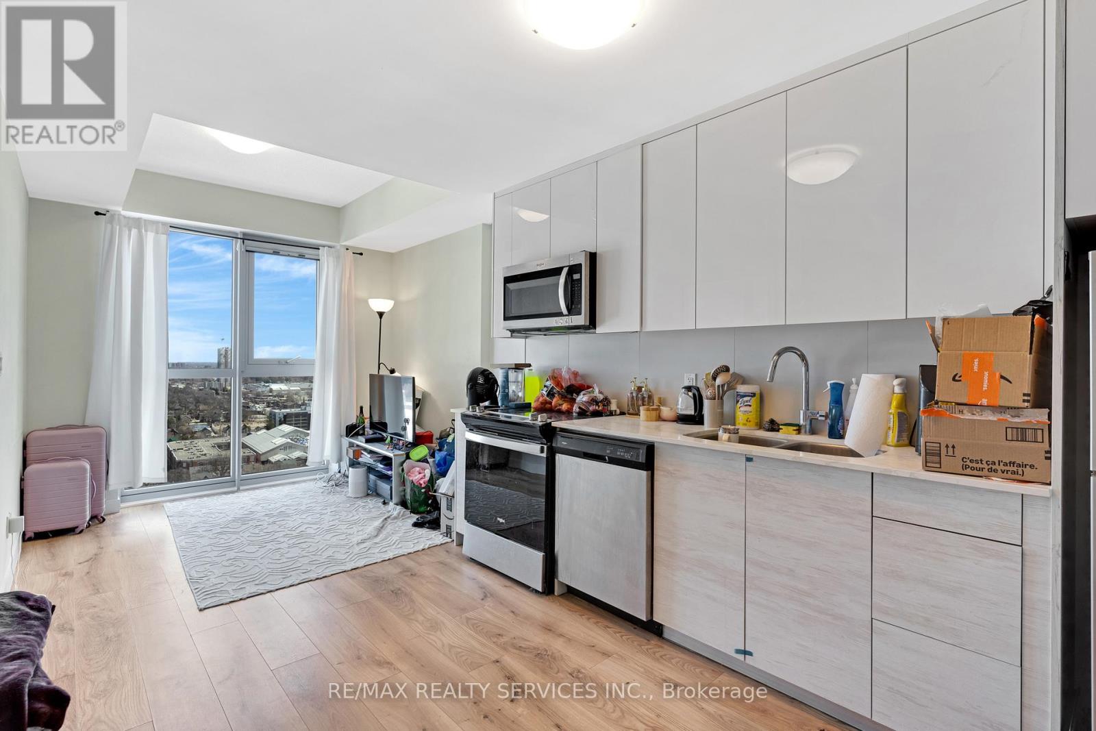 1901 - 60 Frederick Street, Kitchener, Ontario  N2H 0C7 - Photo 14 - X12901008