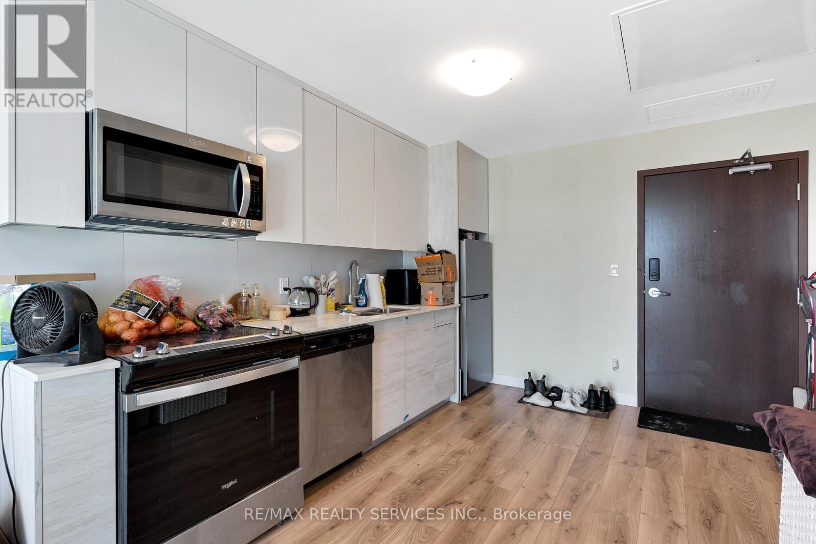 1901 - 60 Frederick Street, Kitchener, Ontario  N2H 0C7 - Photo 16 - X12901008