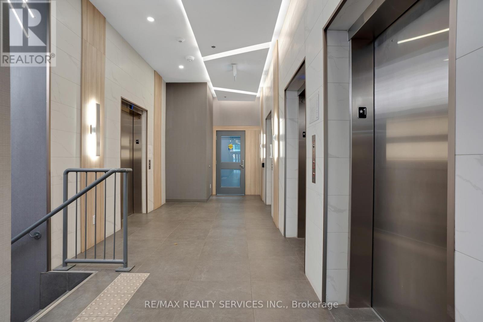 1901 - 60 Frederick Street, Kitchener, Ontario  N2H 0C7 - Photo 8 - X12901008