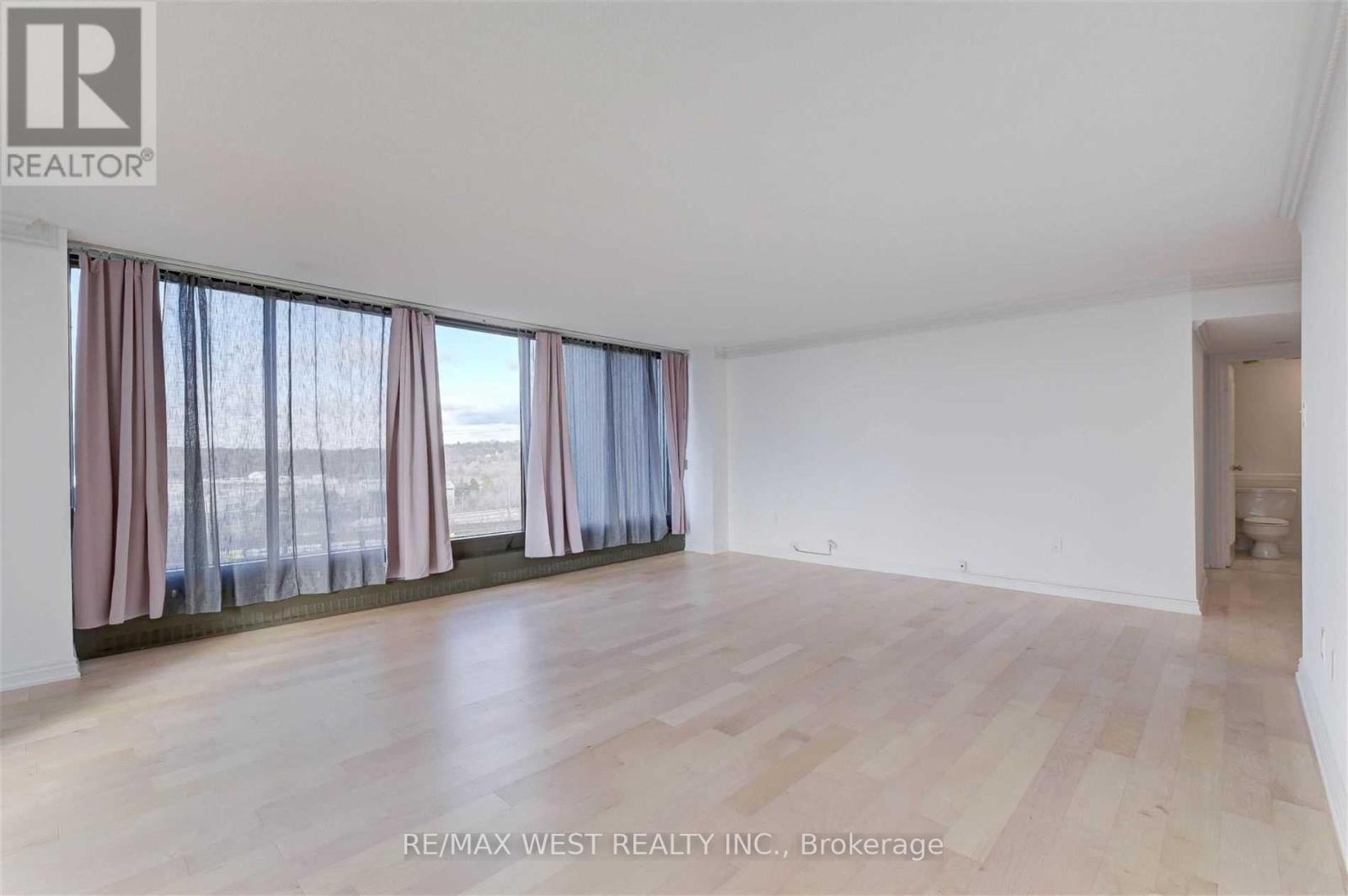 807 - 2045 Lake Shore Boulevard W, Toronto, Ontario  M8V 2Z6 - Photo 7 - W12971260