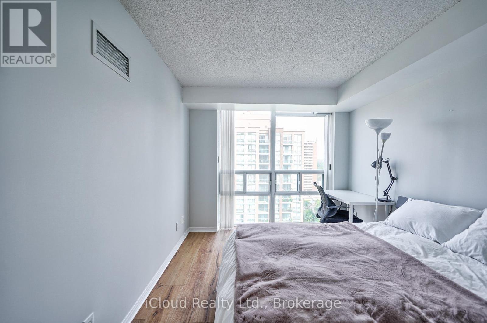 1509 - 7 Michael Power Place, Toronto, Ontario  M9A 0A4 - Photo 17 - W12971266