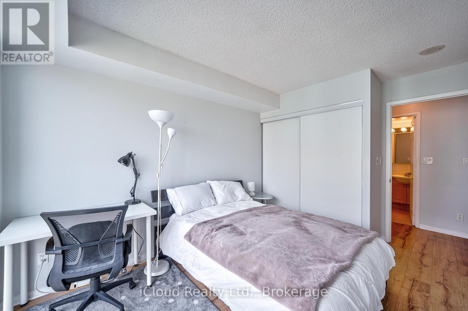 1509 - 7 Michael Power Place, Toronto, Ontario  M9A 0A4 - Photo 19 - W12971266