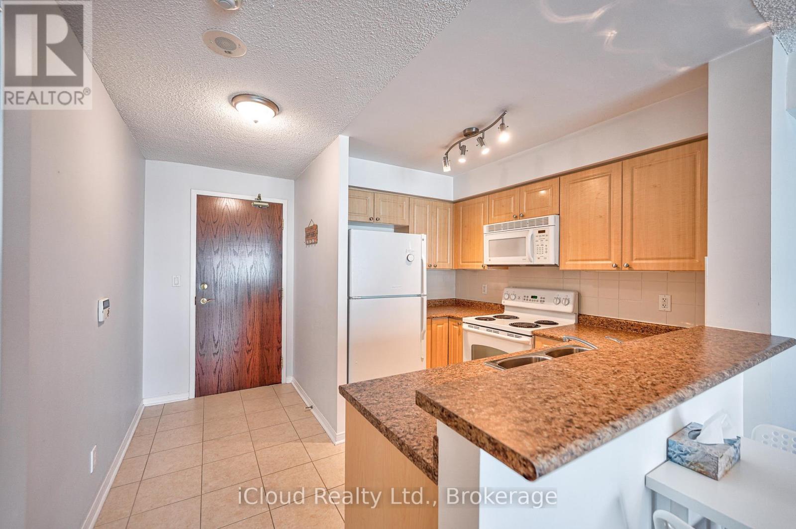 1509 - 7 Michael Power Place, Toronto, Ontario  M9A 0A4 - Photo 3 - W12971266