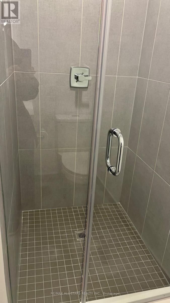 1502 - 60 Central Park Roadway, Toronto, Ontario  M9A 0E6 - Photo 10 - W12971280