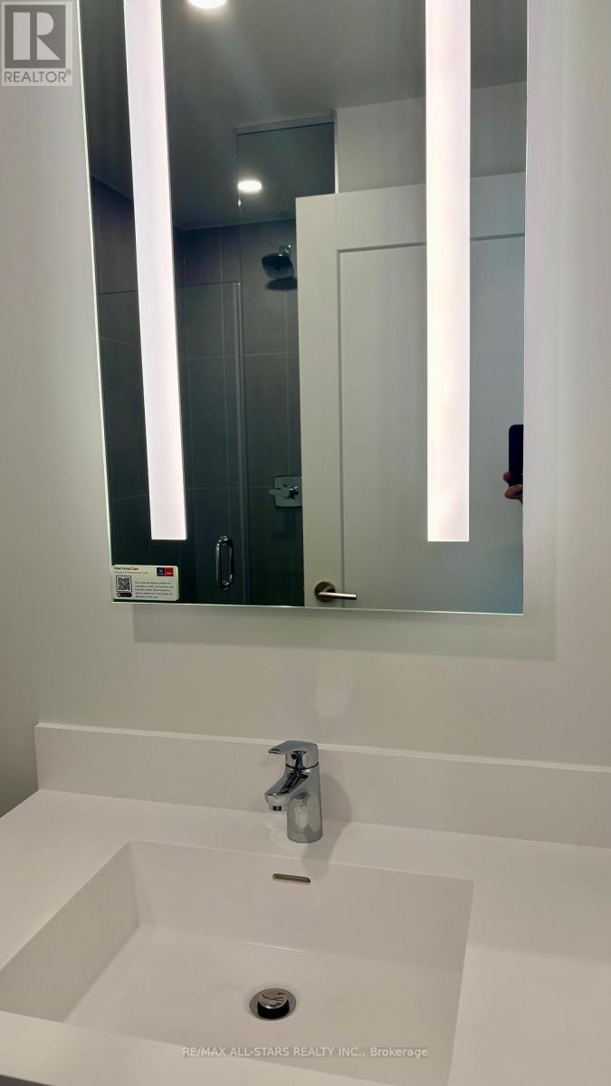 1502 - 60 Central Park Roadway, Toronto, Ontario  M9A 0E6 - Photo 11 - W12971280