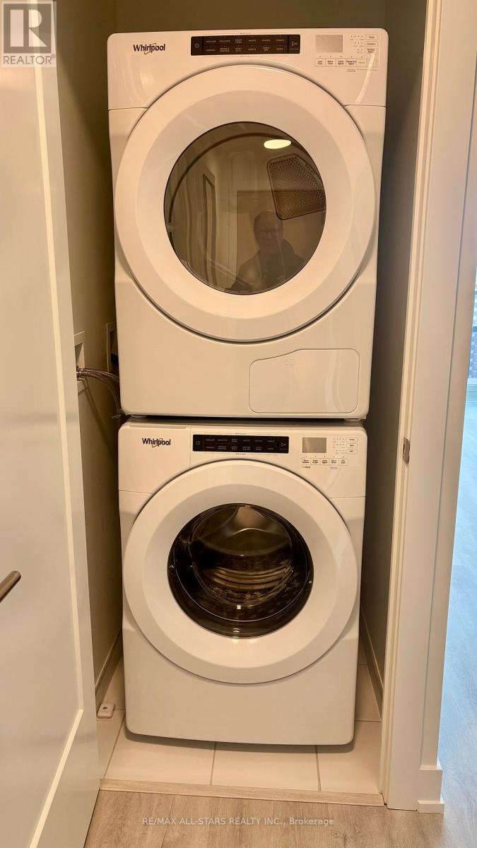 1502 - 60 Central Park Roadway, Toronto, Ontario  M9A 0E6 - Photo 14 - W12971280