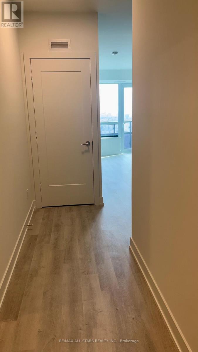 1502 - 60 Central Park Roadway, Toronto, Ontario  M9A 0E6 - Photo 6 - W12971280