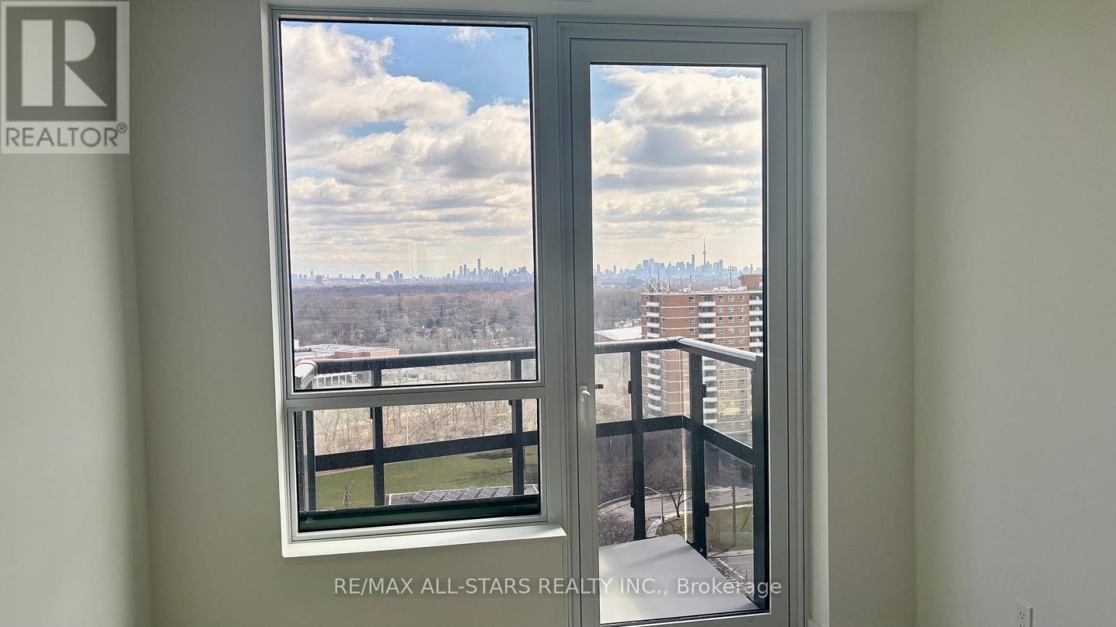 1502 - 60 Central Park Roadway, Toronto, Ontario  M9A 0E6 - Photo 8 - W12971280