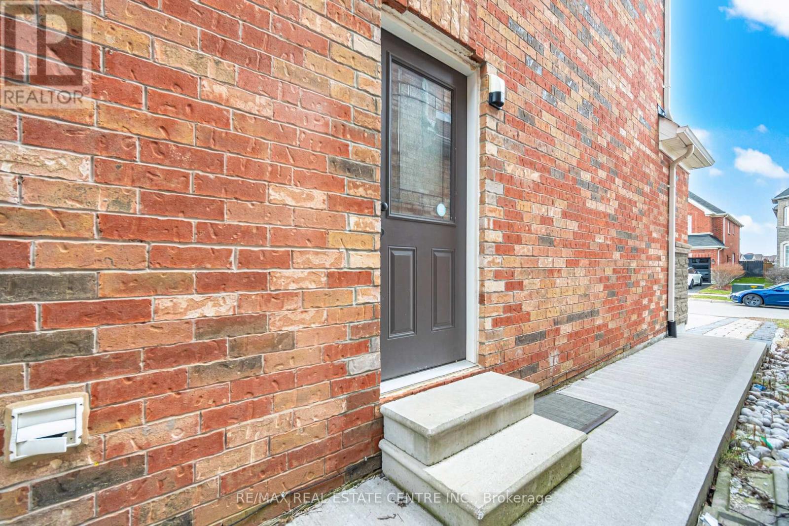 5384 Valhalla (Main And Second Floor) Crescent, Mississauga, Ontario  L5M 0K4 - Photo 38 - W12971294