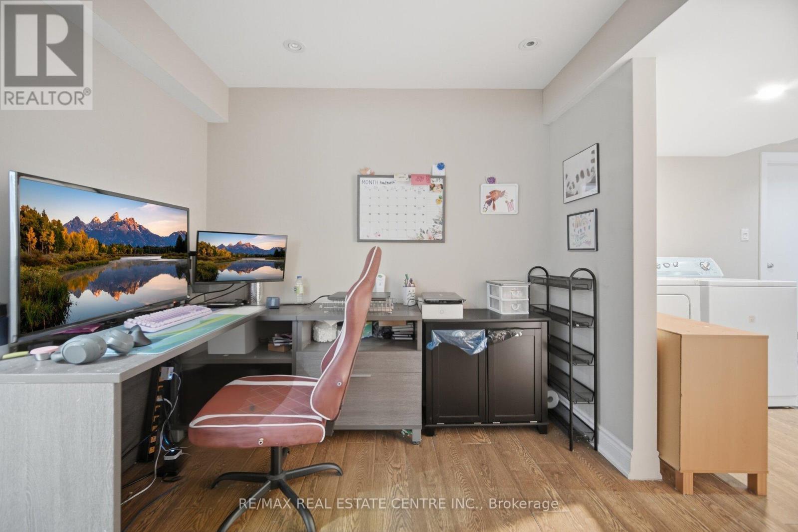 5384 Valhalla (Main And Second Floor) Crescent, Mississauga, Ontario  L5M 0K4 - Photo 44 - W12971294