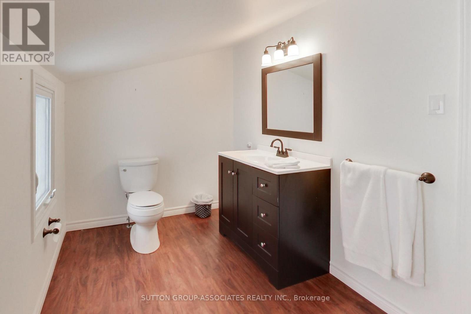 683 Glengrove Avenue, Toronto, Ontario  M6B 2J2 - Photo 21 - W12971304