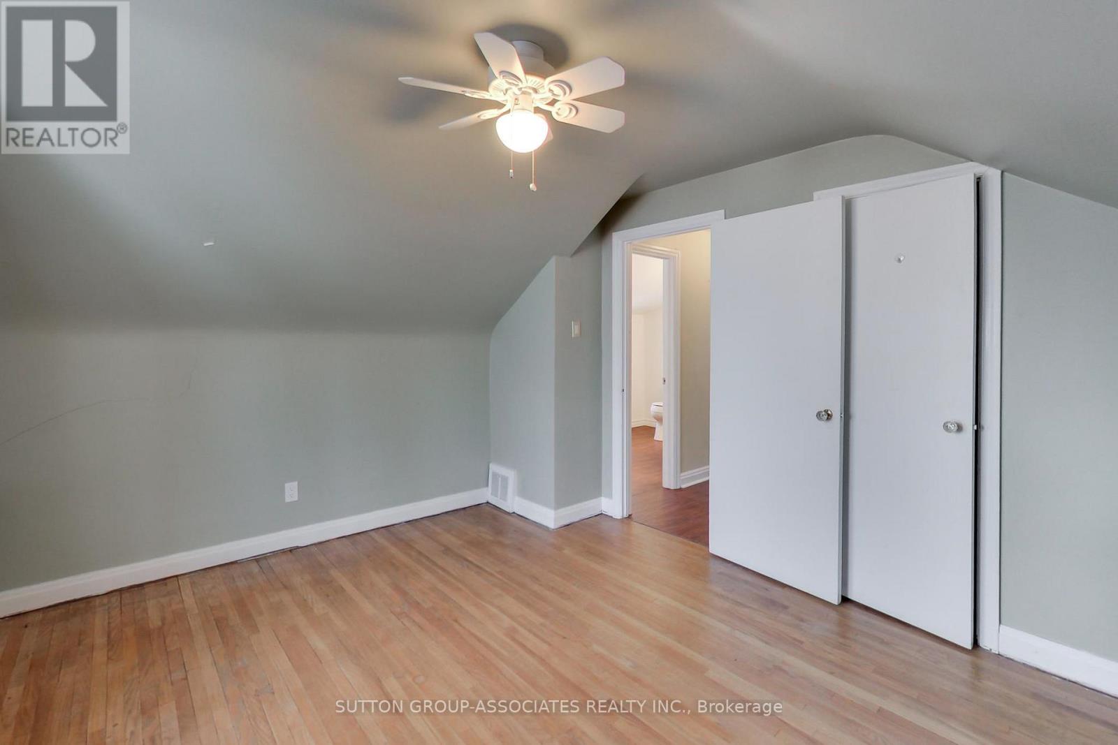 683 Glengrove Avenue, Toronto, Ontario  M6B 2J2 - Photo 22 - W12971304