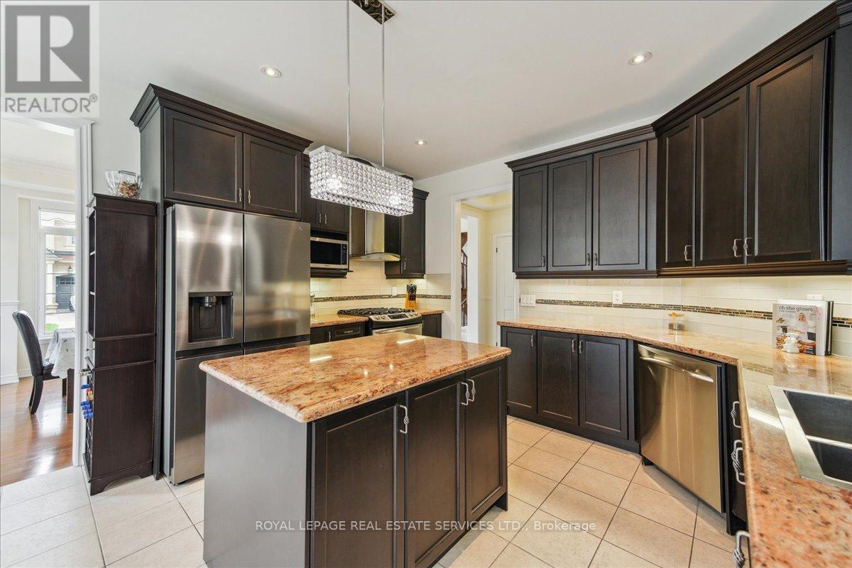 3150 Trailside Drive, Oakville, Ontario  L6M 0P6 - Photo 16 - W12971310