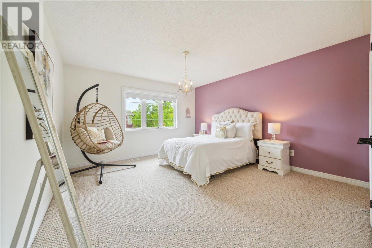 3150 Trailside Drive, Oakville, Ontario  L6M 0P6 - Photo 26 - W12971310