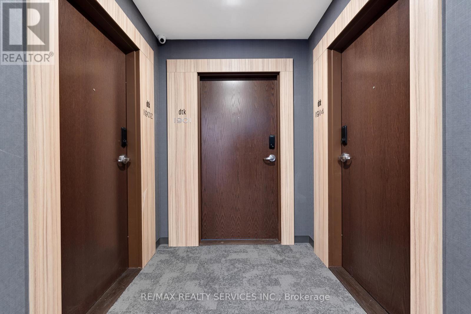 1901 - 60 Frederick Street, Kitchener, Ontario  N2H 0C7 - Photo 9 - X12901008