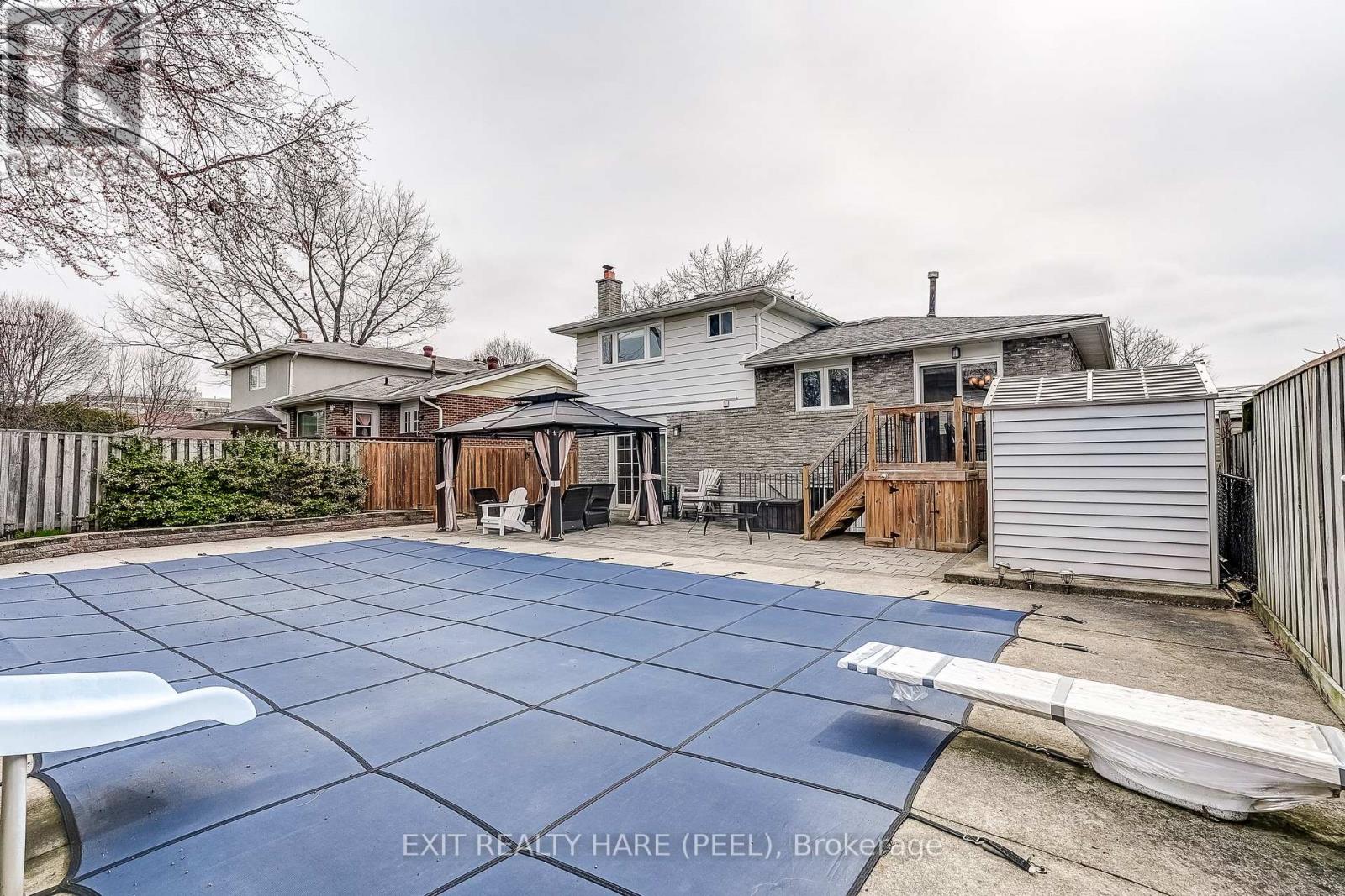 29 Trotters Lane, Brampton, Ontario  L6Y 1B5 - Photo 36 - W12971320