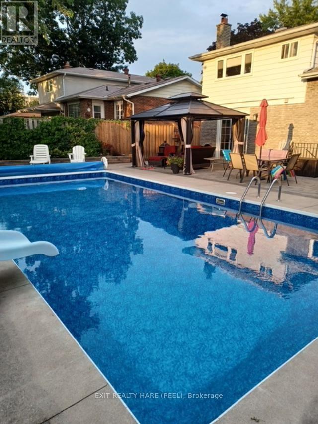 29 Trotters Lane, Brampton, Ontario  L6Y 1B5 - Photo 45 - W12971320