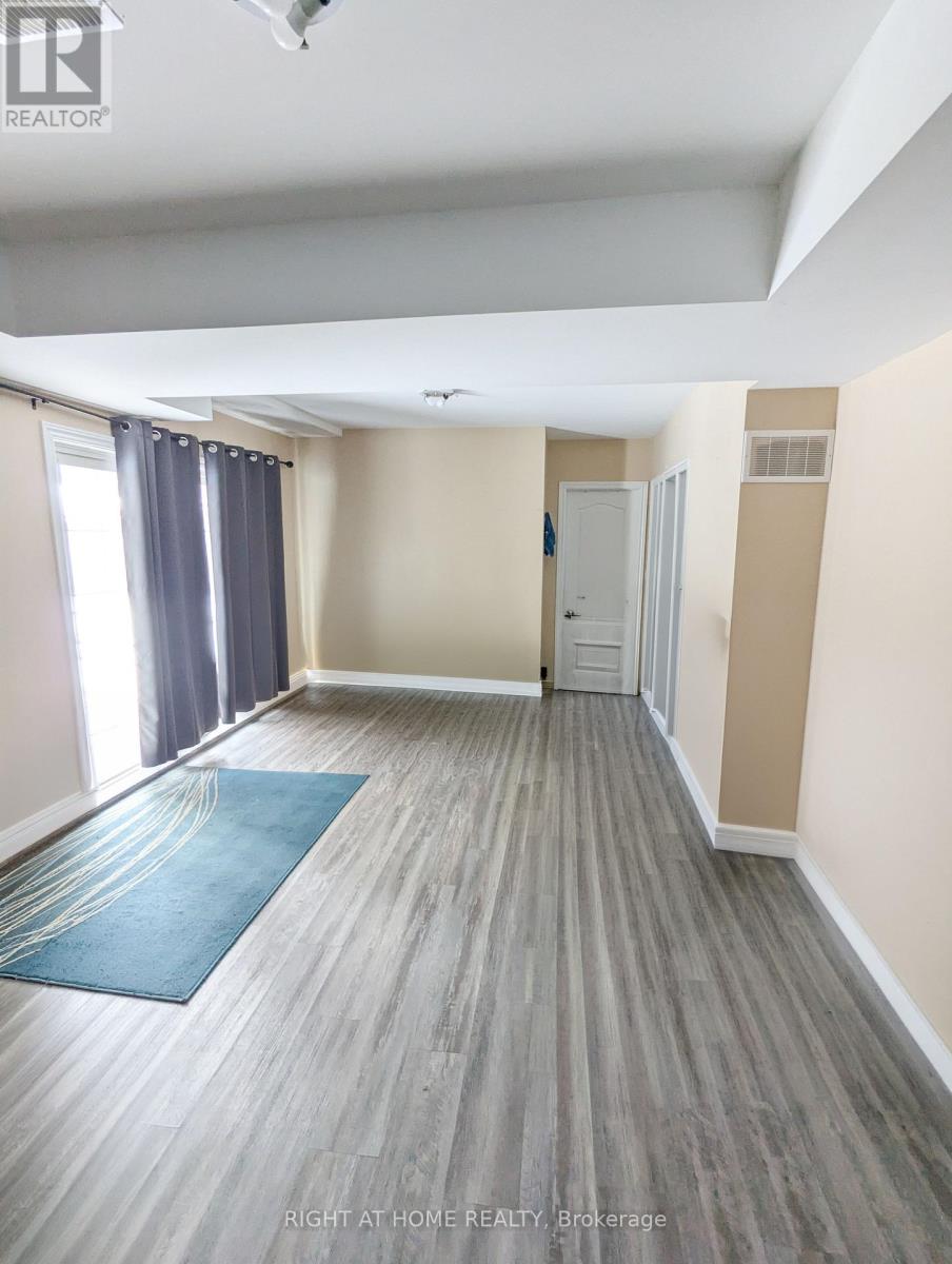 137 Whitwell Drive, Brampton, Ontario  L6P 1L2 - Photo 17 - W12971406