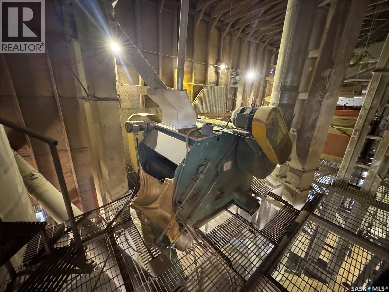 1000 First Avenue, Young, Saskatchewan  S0K 4Y0 - Photo 14 - SK032360