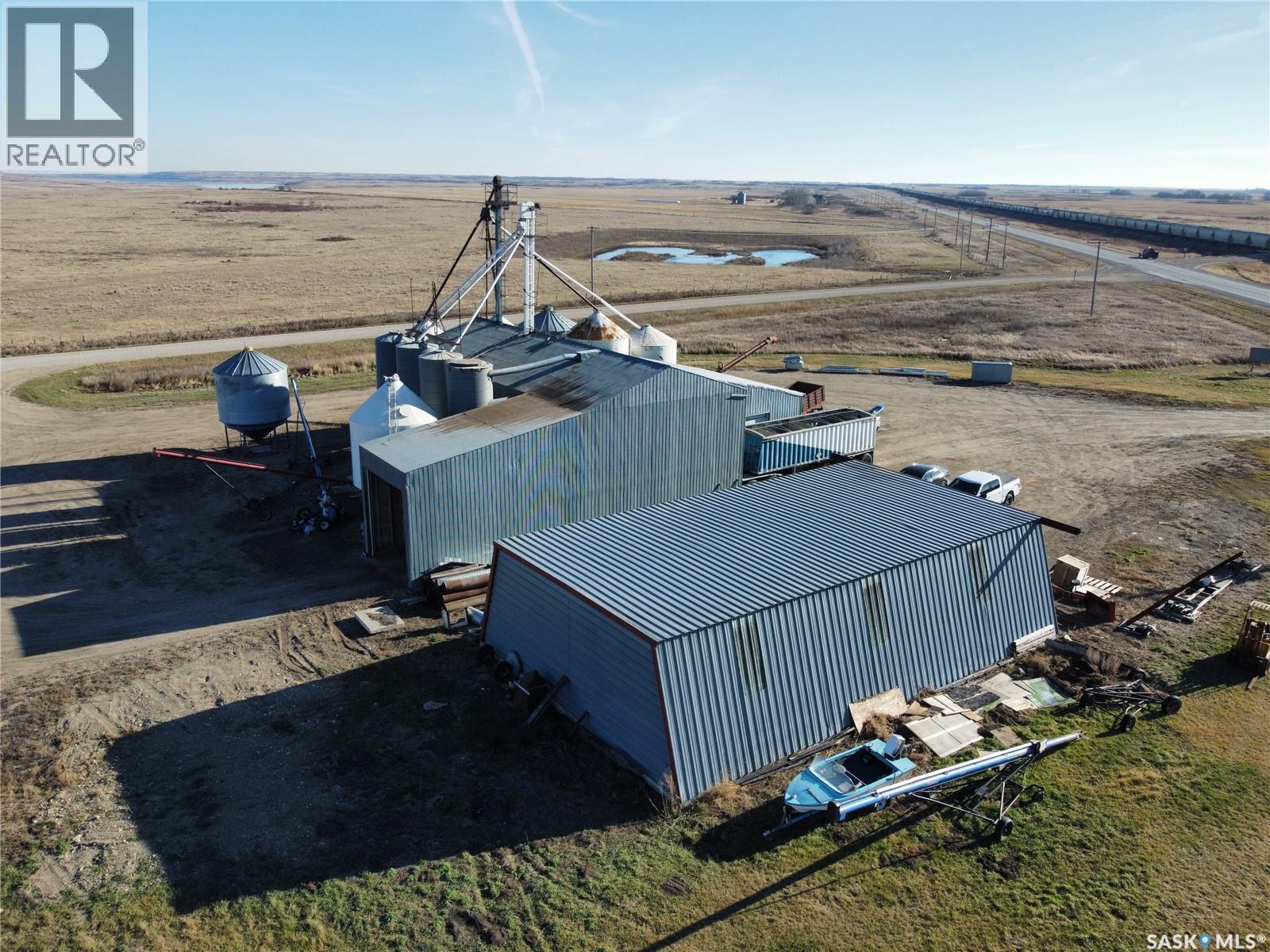 1000 First Avenue, Young, Saskatchewan  S0K 4Y0 - Photo 2 - SK032360