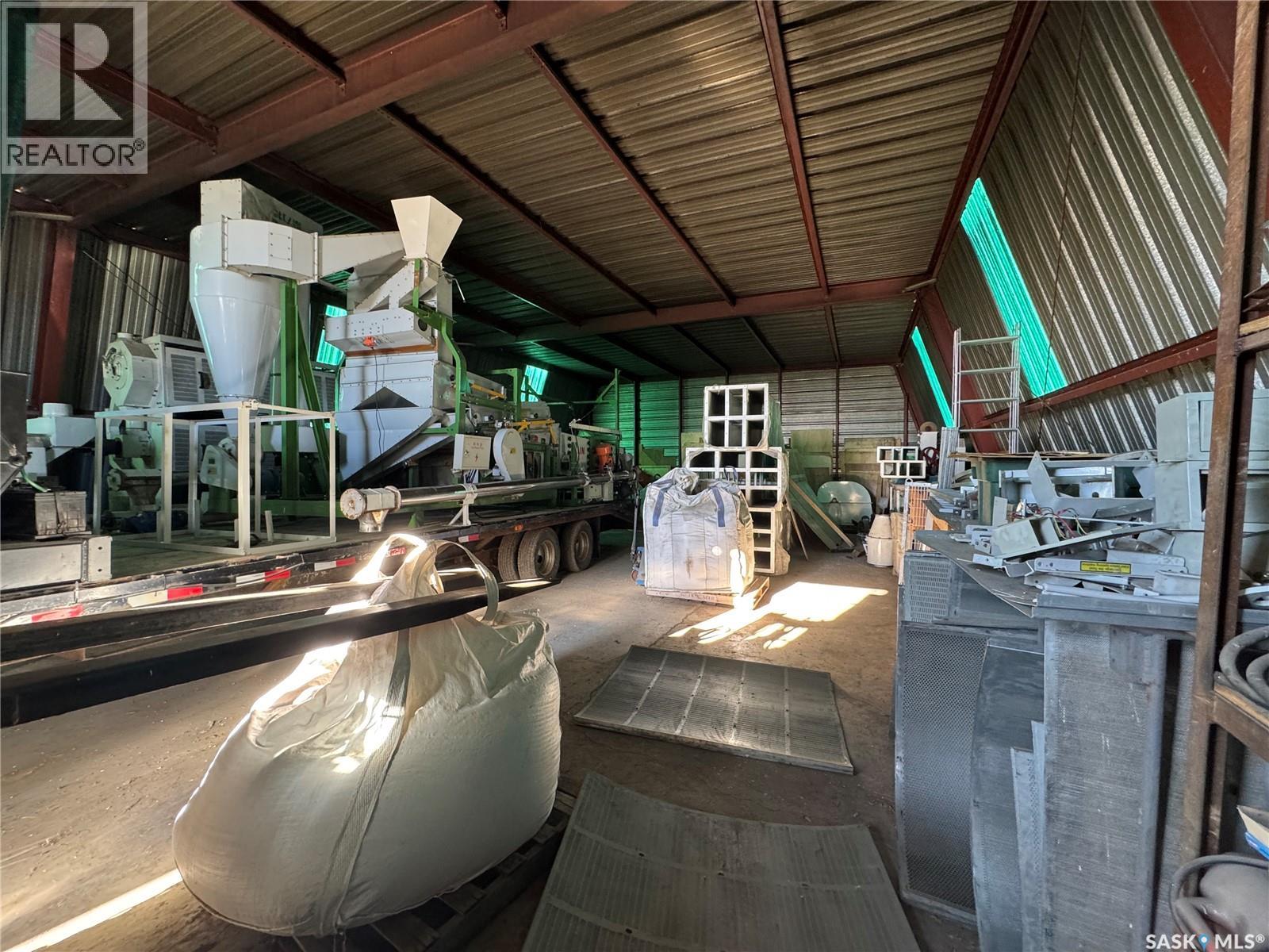 1000 First Avenue, Young, Saskatchewan  S0K 4Y0 - Photo 20 - SK032360