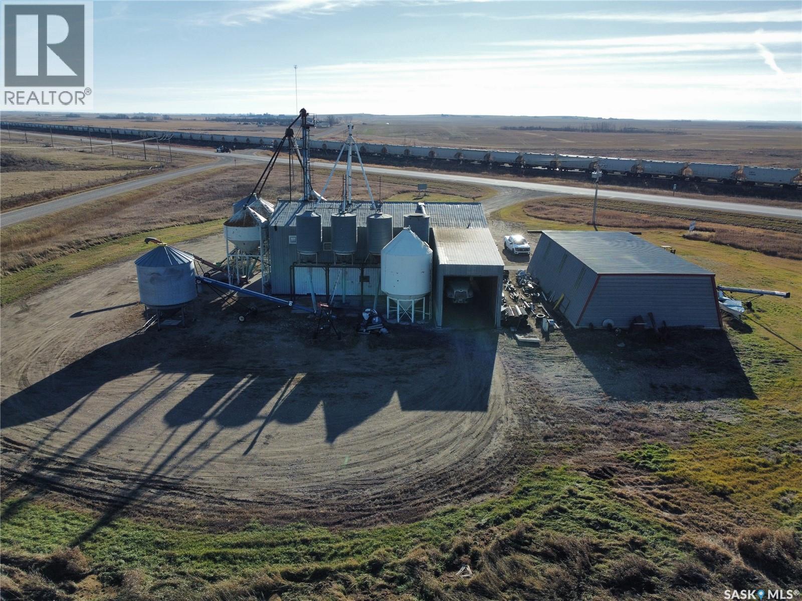 1000 First Avenue, Young, Saskatchewan  S0K 4Y0 - Photo 3 - SK032360