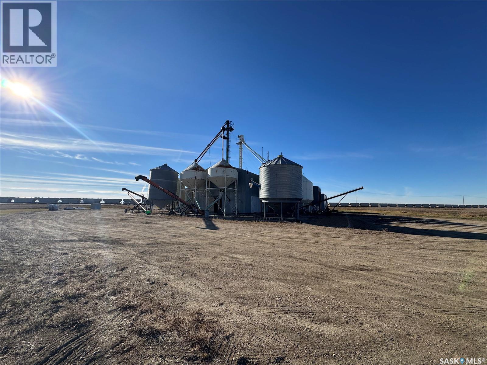 1000 First Avenue, Young, Saskatchewan  S0K 4Y0 - Photo 6 - SK032360