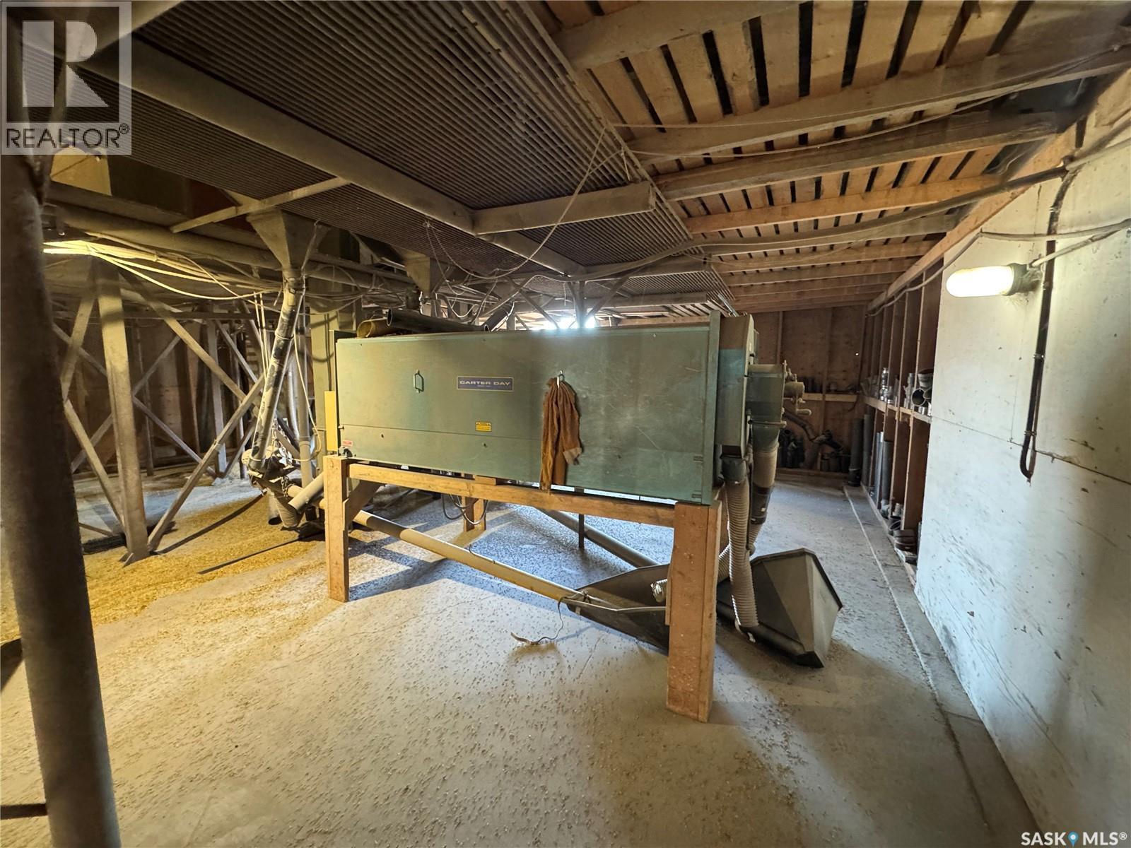 1000 First Avenue, Young, Saskatchewan  S0K 4Y0 - Photo 8 - SK032360