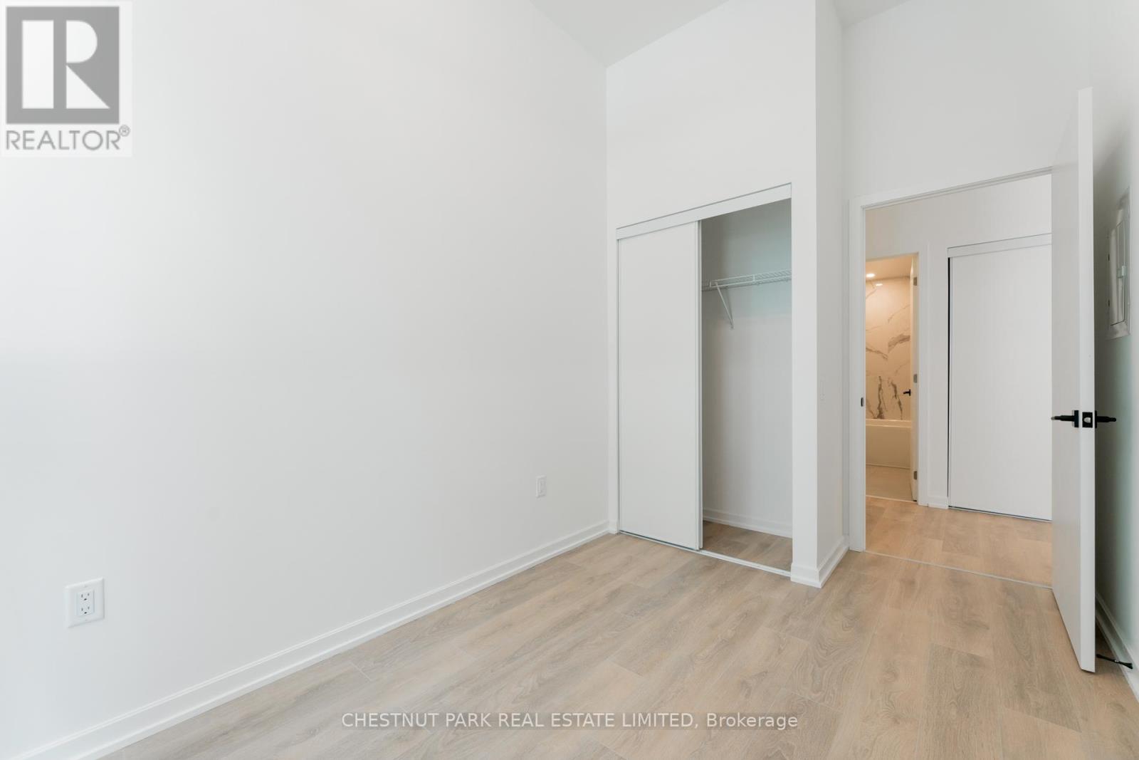 305 - 10 Graphophone Grove, Toronto, Ontario  M6H 0E5 - Photo 14 - W12971420