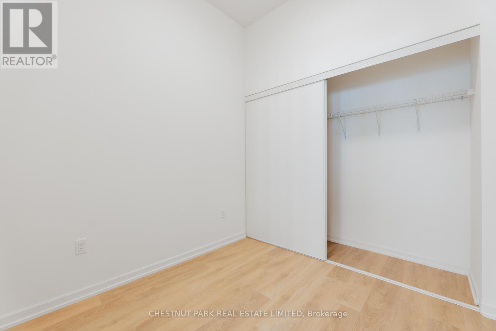 305 - 10 Graphophone Grove, Toronto, Ontario  M6H 0E5 - Photo 17 - W12971420